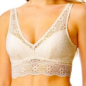 SO Cream Lace Bra with Intricate Detailing